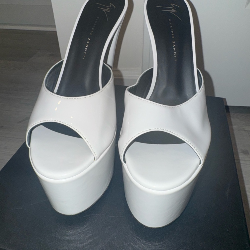 Giuseppe Zanotti Sleek White Platform Sandals